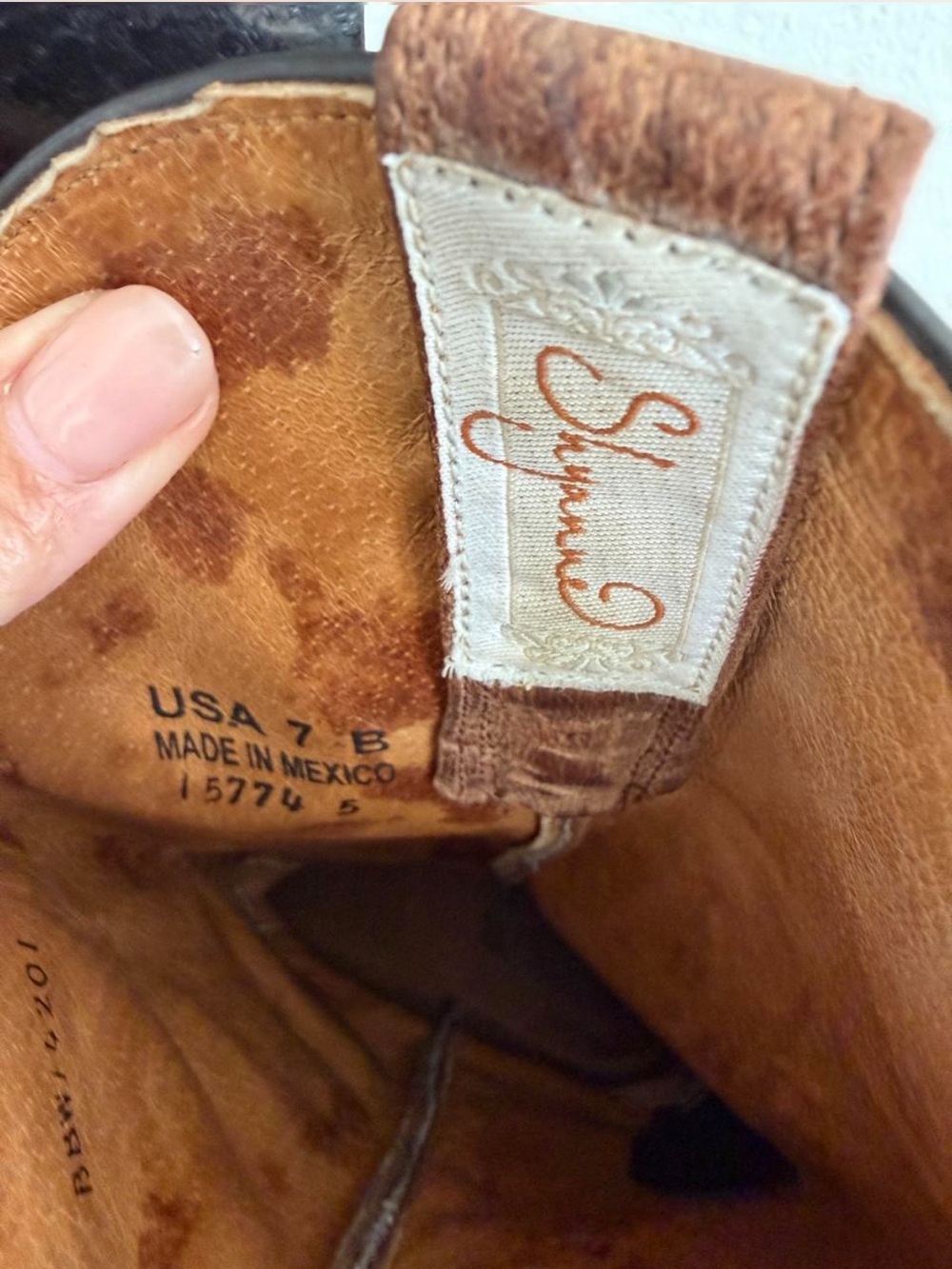 Shyanne Tan Distressed Leather Western Cowboy Boots Size 7B - Picture 6 of 8